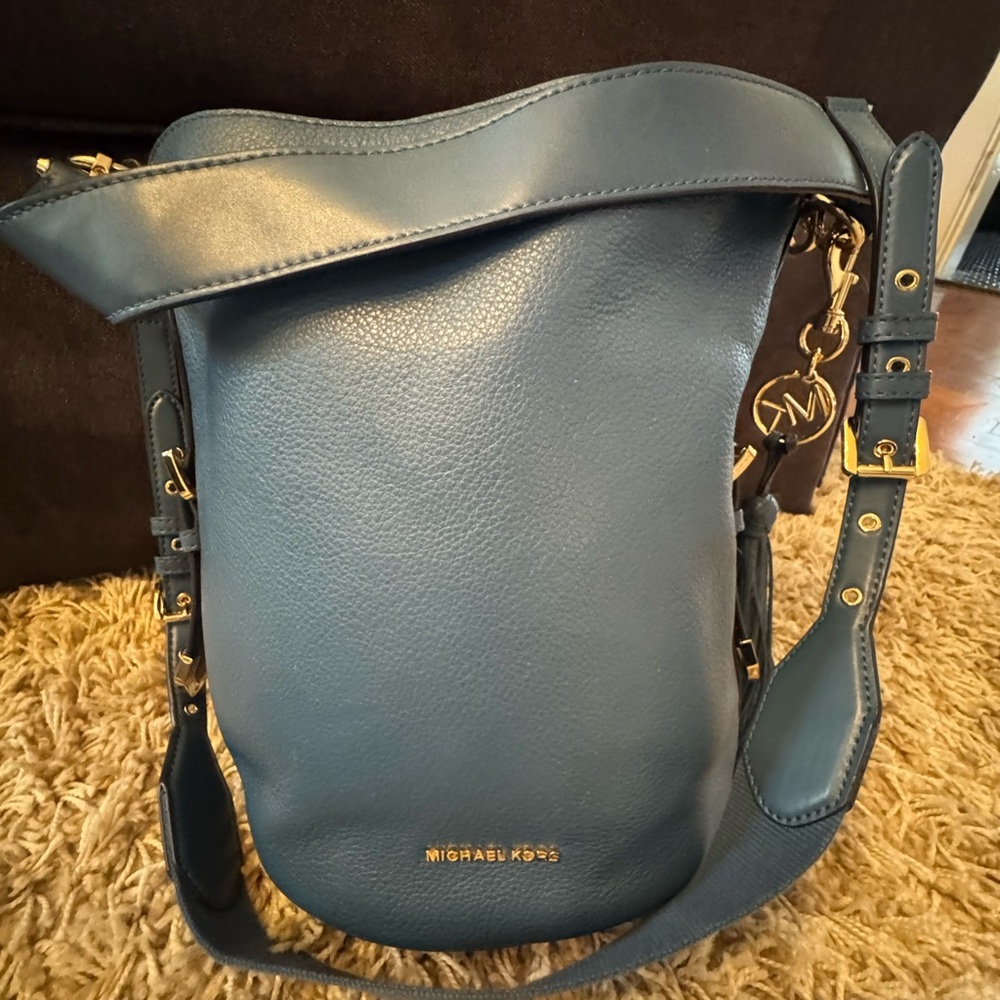 Michael Kors Blue Leather crossbody hobo